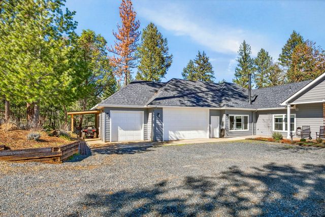 145 Lomas Road, Jacksonville, OR 97530