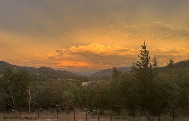 145 Lomas Road, Jacksonville, OR 97530