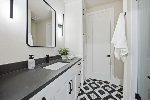 104 Mary Court, Gun Barrel City, TX 75156