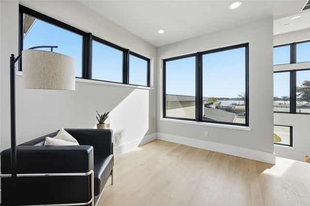 104 Mary Court, Gun Barrel City, TX 75156