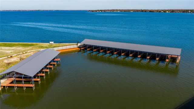 104 Mary Court, Gun Barrel City, TX 75156