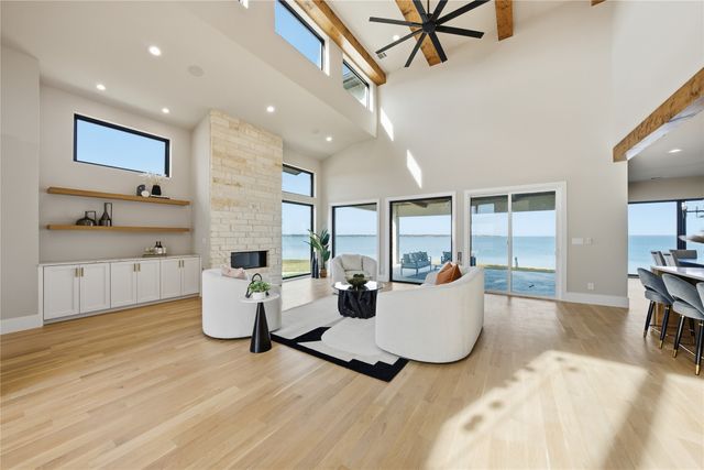 104 Mary Court, Gun Barrel City, TX 75156