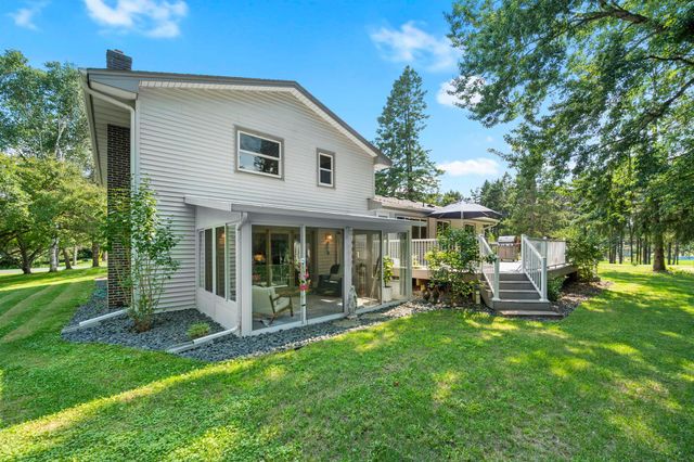 8254 38th Street N, Lake Elmo, MN 55042