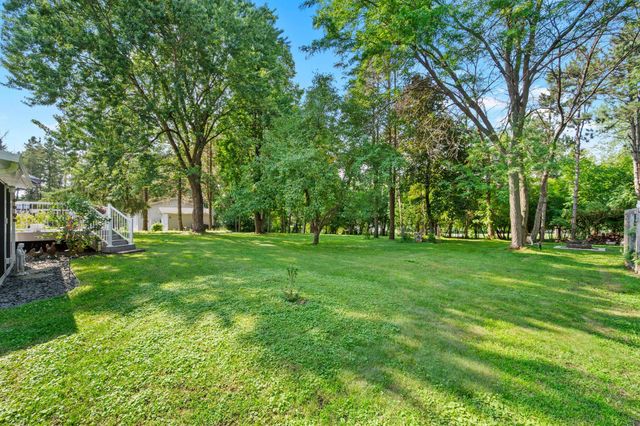 8254 38th Street N, Lake Elmo, MN 55042
