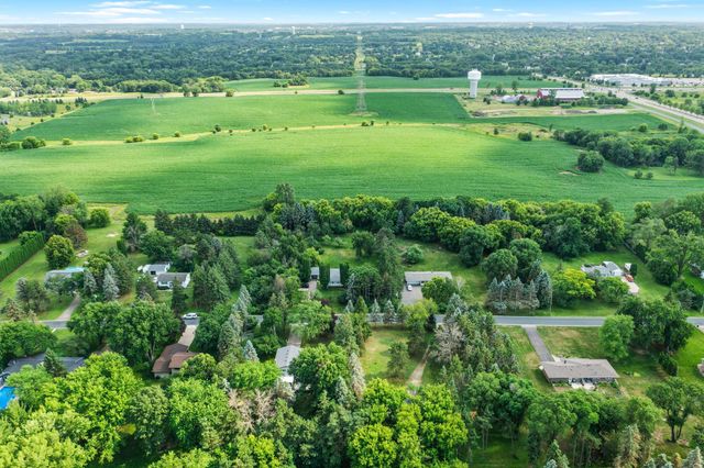 8254 38th Street N, Lake Elmo, MN 55042
