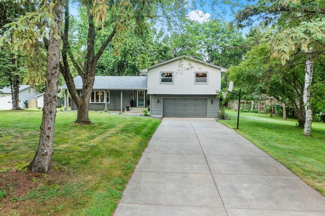 8254 38th Street N, Lake Elmo, MN 55042