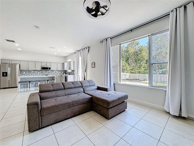 1826 MEADOW POND WAY, Orlando, FL 32824