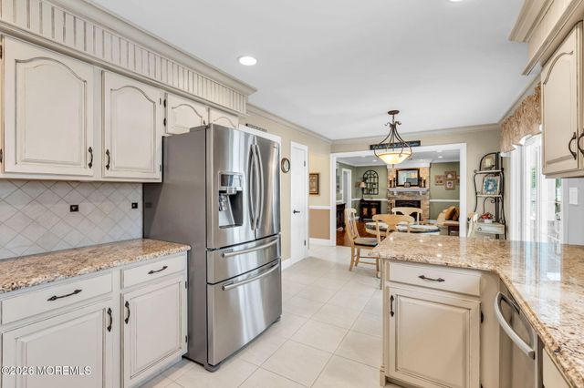 14 Melissa Lane, Howell, NJ 07731
