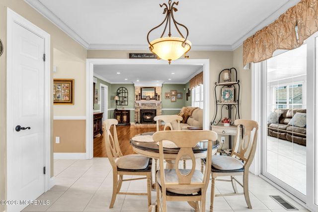 14 Melissa Lane, Howell, NJ 07731