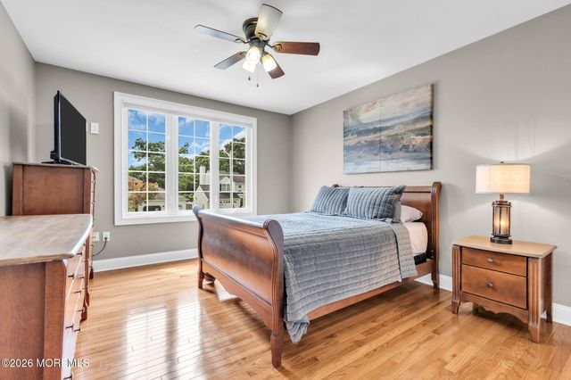 14 Melissa Lane, Howell, NJ 07731