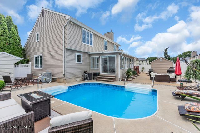 14 Melissa Lane, Howell, NJ 07731