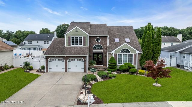 14 Melissa Lane, Howell, NJ 07731