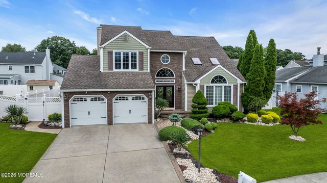 14 Melissa Lane, Howell, NJ 07731