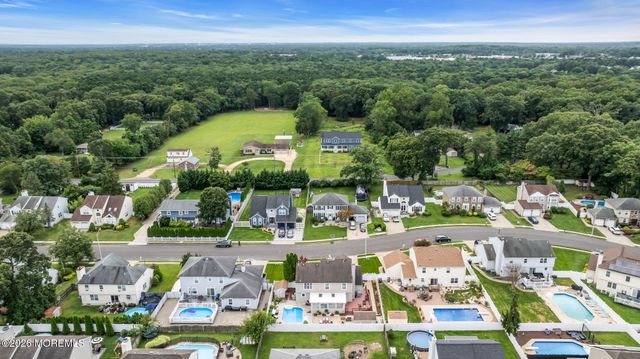 14 Melissa Lane, Howell, NJ 07731