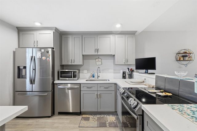 800 Cypress Grove Drive 308, Pompano Beach, FL 33069