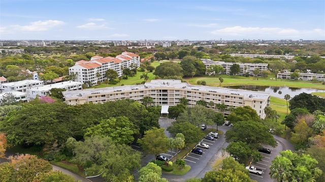 800 Cypress Grove Drive 308, Pompano Beach, FL 33069