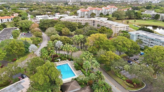 800 Cypress Grove Drive 308, Pompano Beach, FL 33069