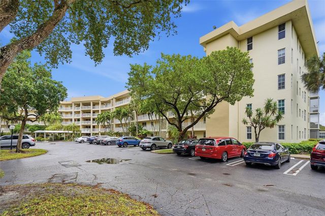 800 Cypress Grove Drive 308, Pompano Beach, FL 33069