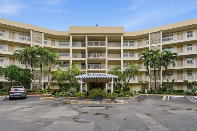 800 Cypress Grove Drive 308, Pompano Beach, FL 33069