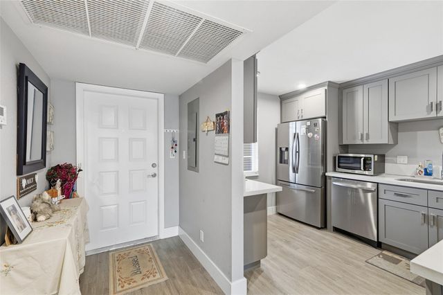 800 Cypress Grove Drive 308, Pompano Beach, FL 33069