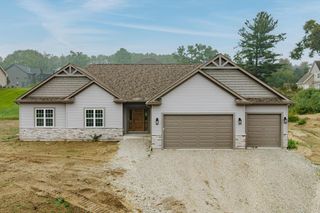 30625 Jeffrey DRIVE, Burlington, WI 53105