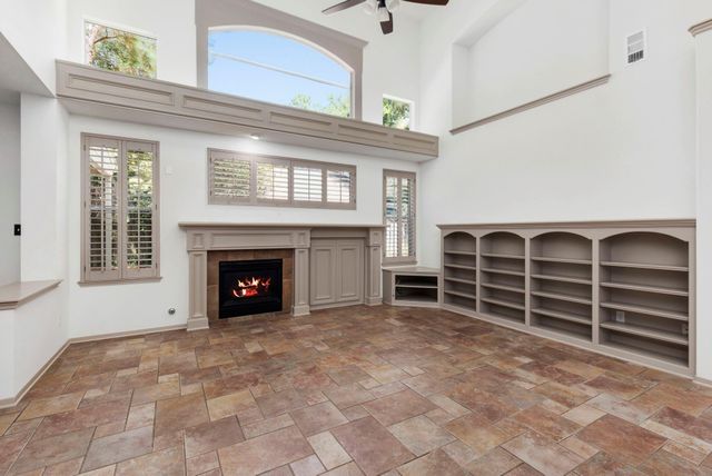 23 Rustic Bend Place, The Woodlands, TX 77382