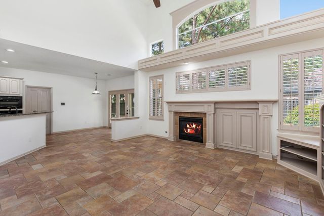 23 Rustic Bend Place, The Woodlands, TX 77382