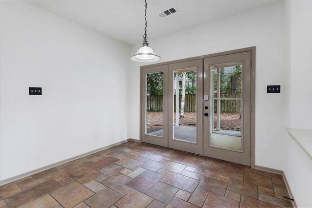 23 Rustic Bend Place, The Woodlands, TX 77382