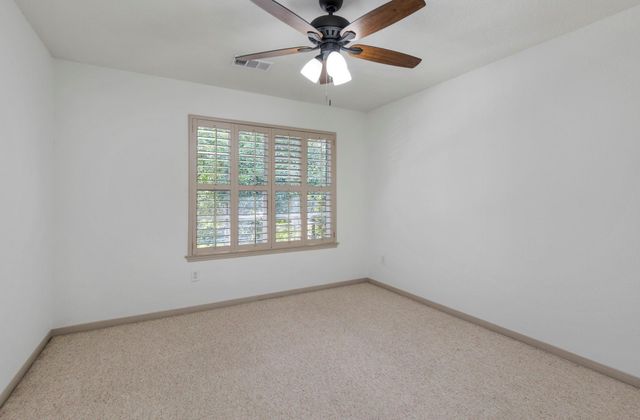 23 Rustic Bend Place, The Woodlands, TX 77382