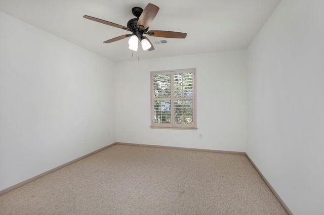 23 Rustic Bend Place, The Woodlands, TX 77382