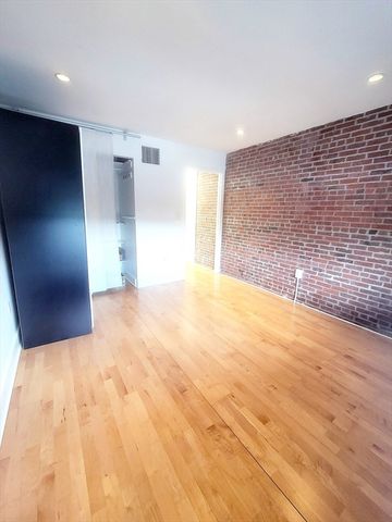 42 8th 2515, Boston, MA 02129