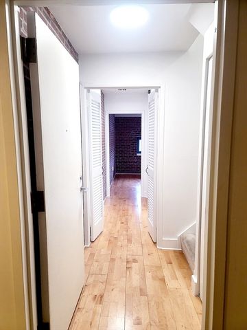 42 8th 2515, Boston, MA 02129