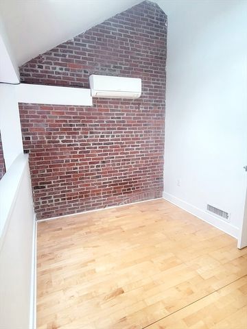 42 8th 2515, Boston, MA 02129