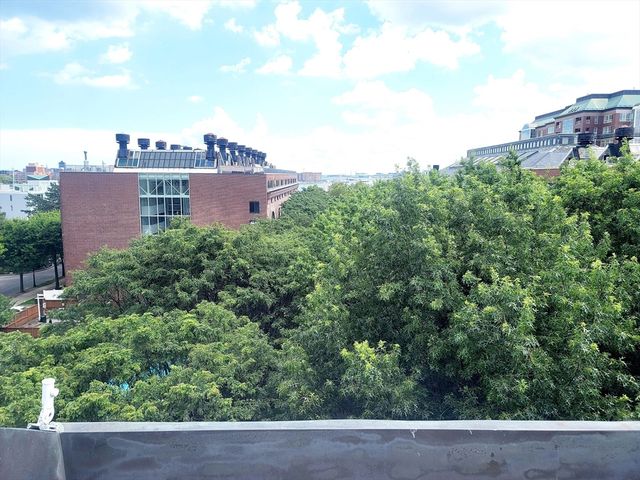 42 8th 2515, Boston, MA 02129