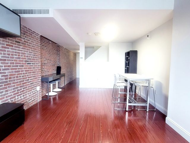 42 8th 2515, Boston, MA 02129