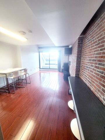 42 8th 2515, Boston, MA 02129