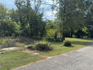 207 S Saddler Street, Poteau, OK 74953