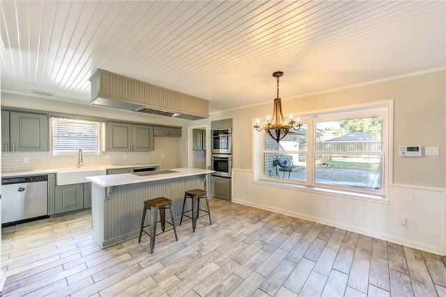 15406 Falling Creek Drive, Houston, TX 77068