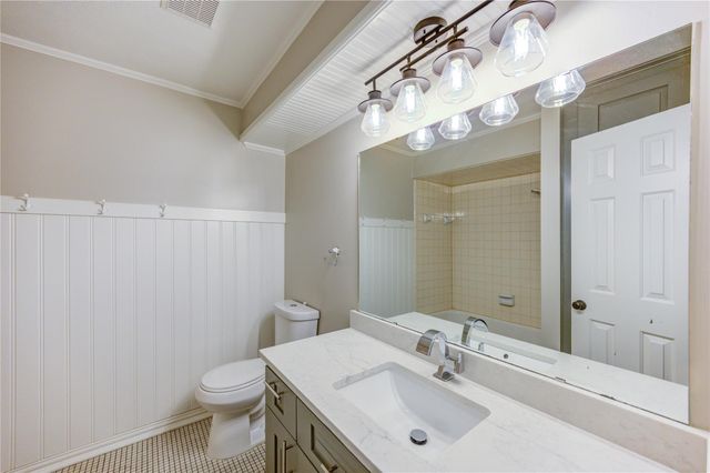 15406 Falling Creek Drive, Houston, TX 77068