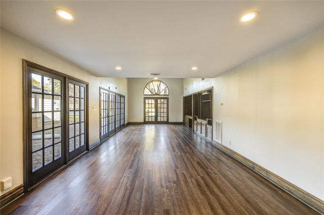 15406 Falling Creek Drive, Houston, TX 77068