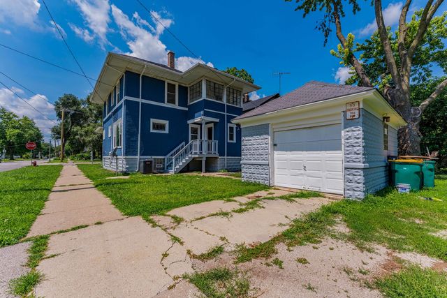 228 Richards Street, Joliet, IL 60433