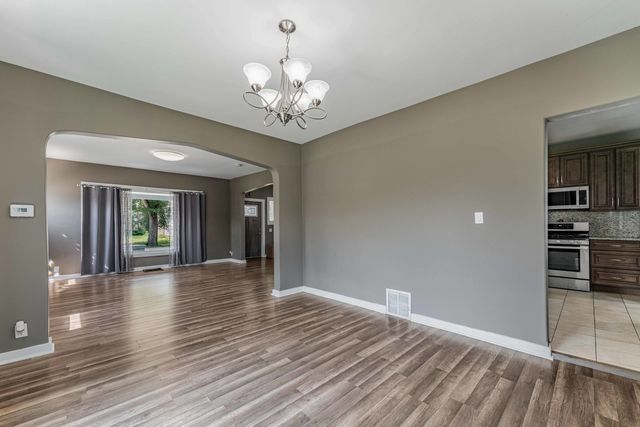 228 Richards Street, Joliet, IL 60433