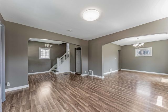228 Richards Street, Joliet, IL 60433