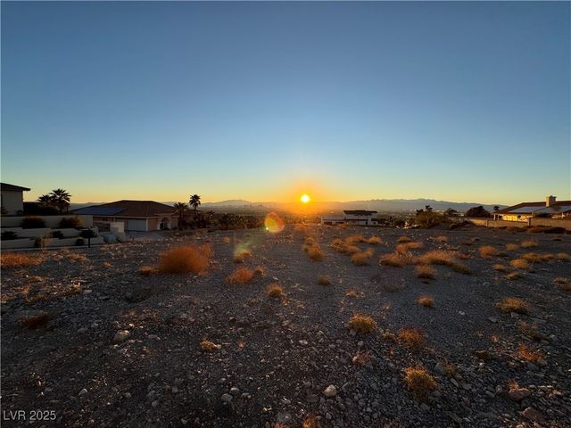 7150 Pico Rio Court, Las Vegas, NV 89156