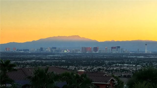 7150 Pico Rio Court, Las Vegas, NV 89156
