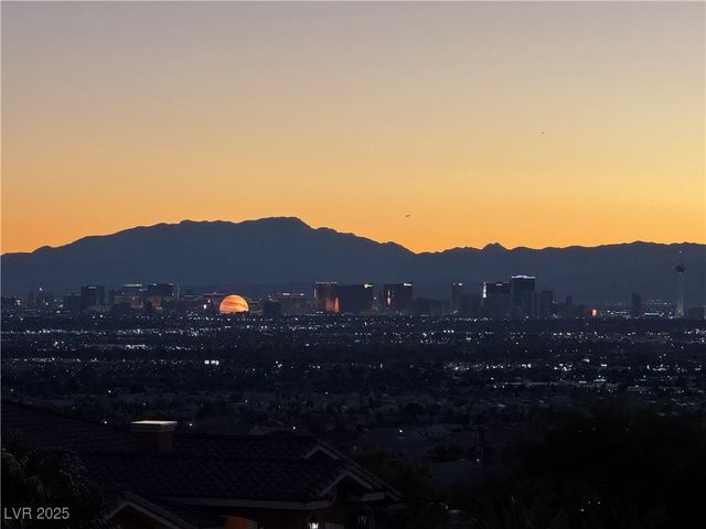 7150 Pico Rio Court, Las Vegas, NV 89156