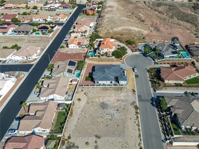 7150 Pico Rio Court, Las Vegas, NV 89156