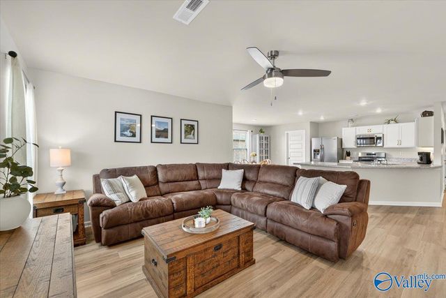 147 Joya Brook Way, Toney, AL 35773