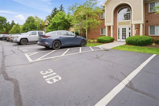 7331 Chatham Court B, West Chester, OH 45069