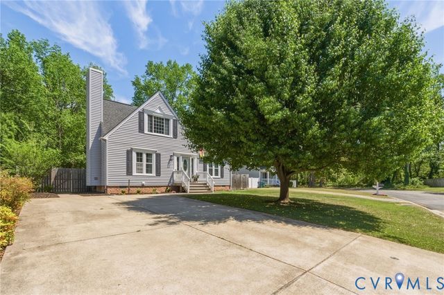 1904 Knotty Way Dr, Glen Allen, VA 23060